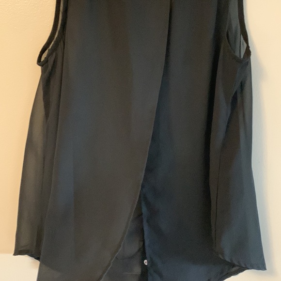 Fun & Flirt Black Sleevless blouse - Picture 7 of 13